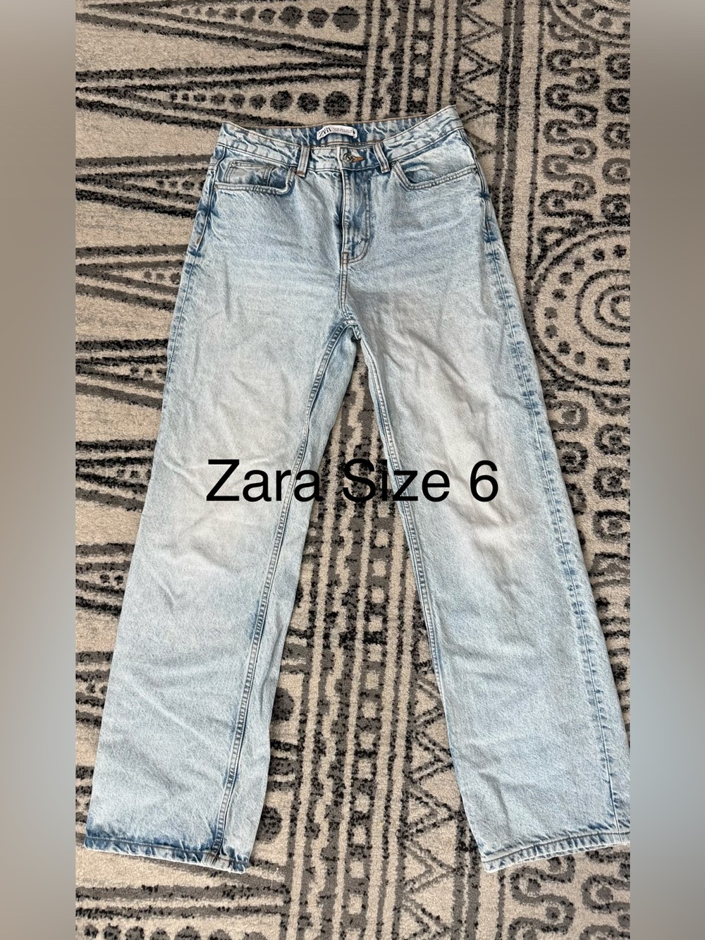 ZARA STRAIGHT LEG DENIM